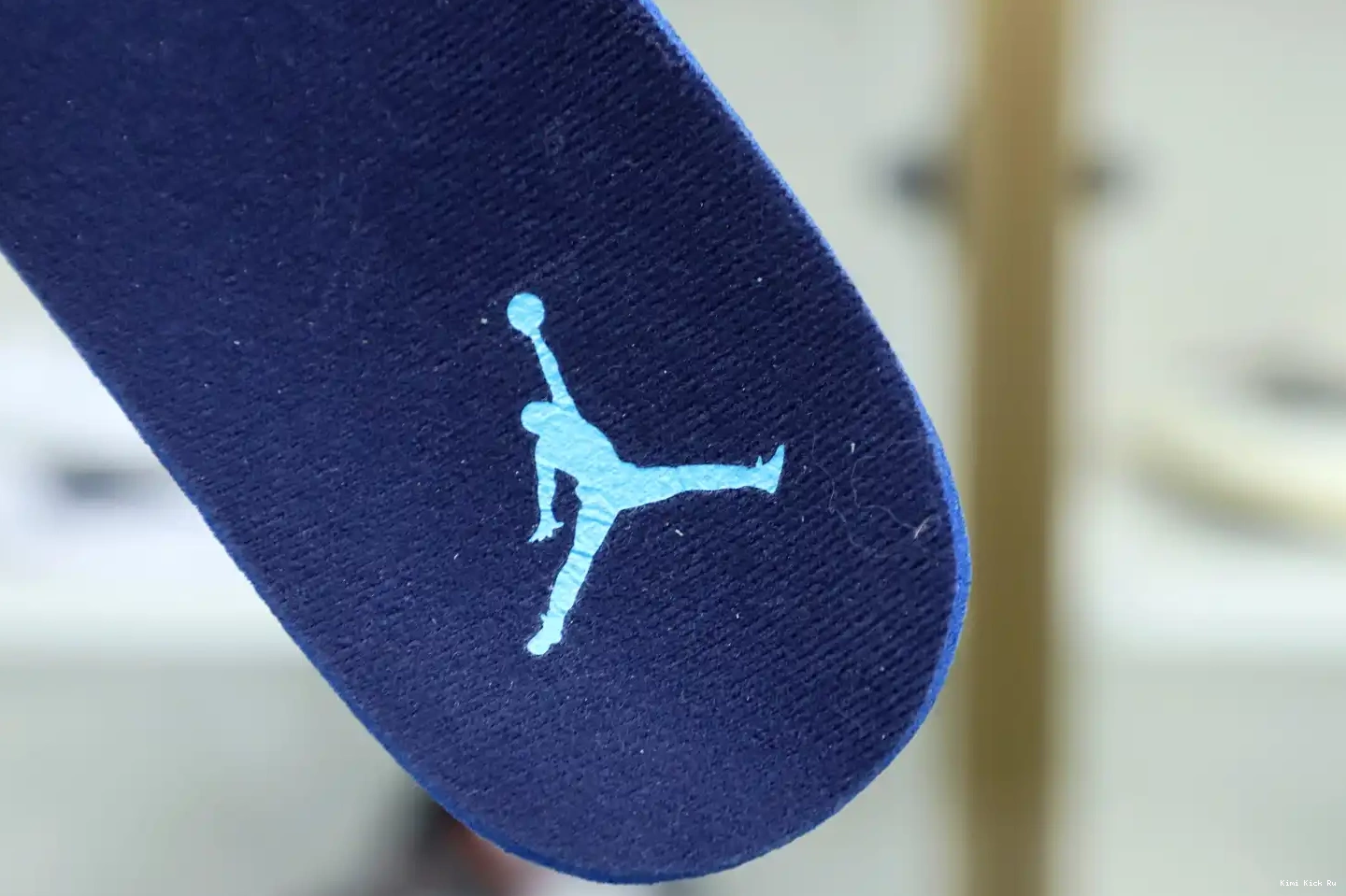 AIR Kimikick POWDER RETRO WHITE OBSIDIAN 13 JORDAN 414571-144 BLUE 0728